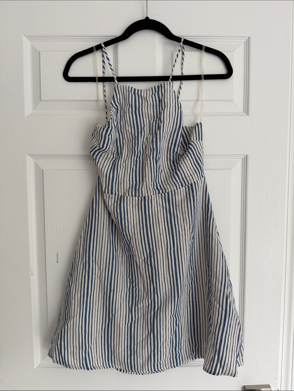 Lush Size M Blue and White Striped Spaghetti-Strap Dress